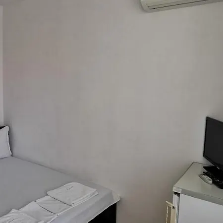 Гостевой дом слънчевият ъгъл - The Sunny Corner 4*