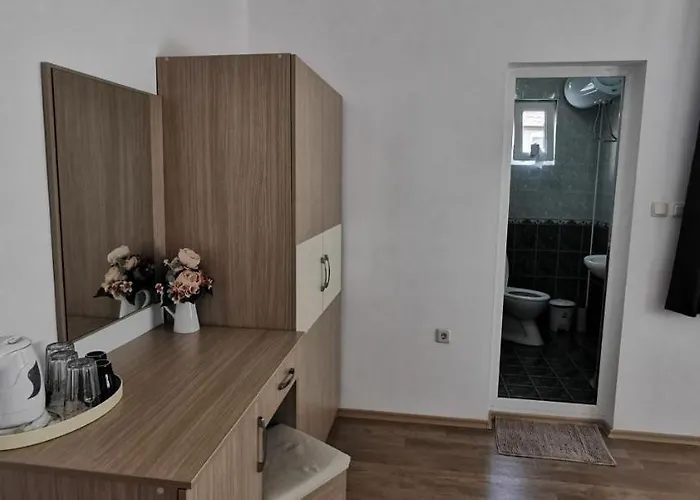 слънчевият ъгъл - The Sunny Corner Konukevi