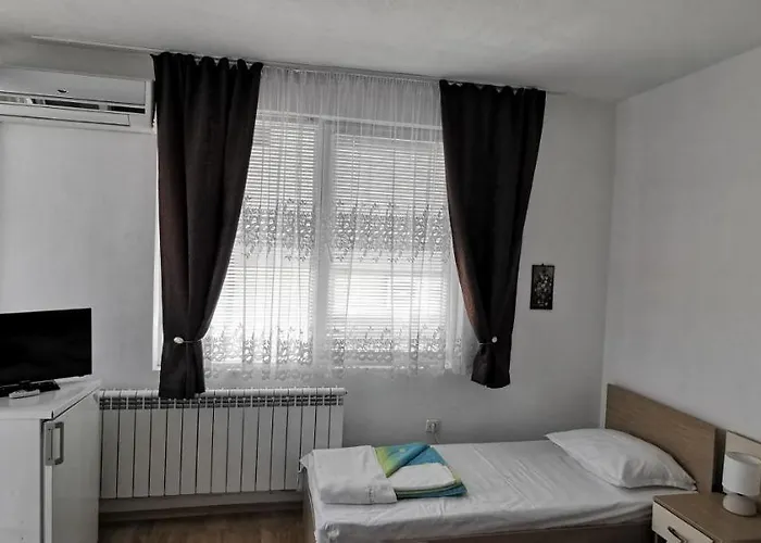 слънчевият ъгъл - The Sunny Corner Konukevi 4*