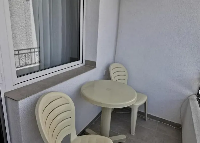 слънчевият ъгъл - The Sunny Corner Konukevi