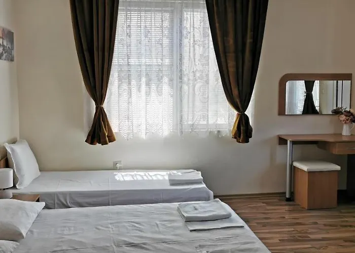 слънчевият ъгъл - The Sunny Corner